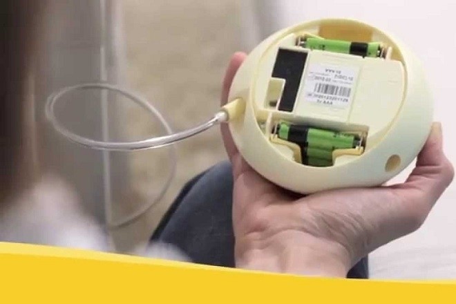 bộ phận lắp pin máy hút sữa medela