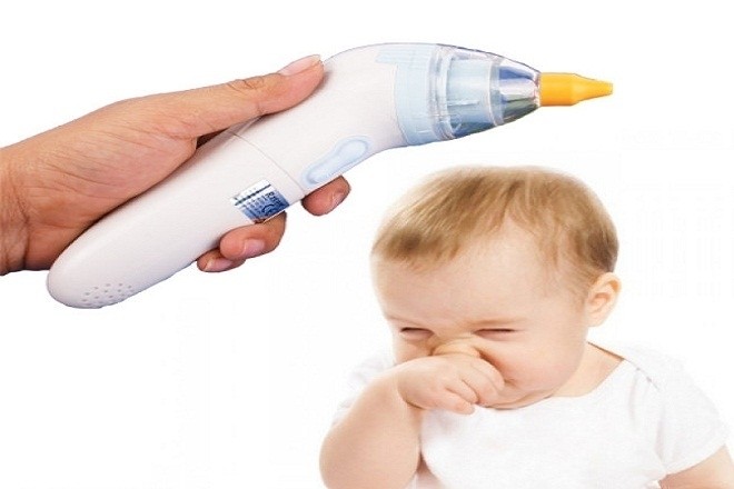 tùy điều kiện sử dụng bố mẹ có thể chọn lựa máy hút mũi dây hoặc máy mũi pin cho bé