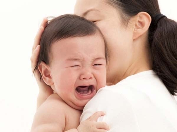 Bé khóc quấy