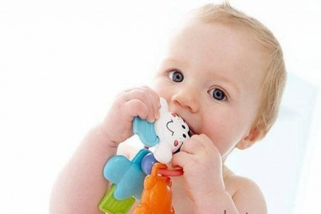 Trẻ 11 tháng có khả năng thích ứng