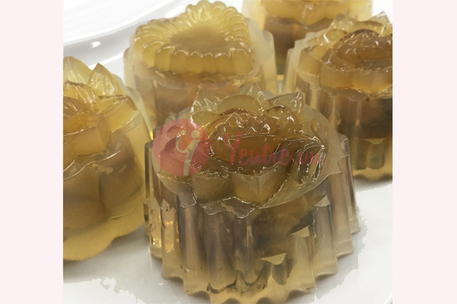Bánh trung thu rau câu nhân trái cây khô