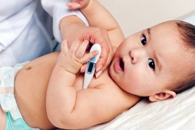 Nhiệt độ trẻ sơ sinh bao nhiêu là bình thường