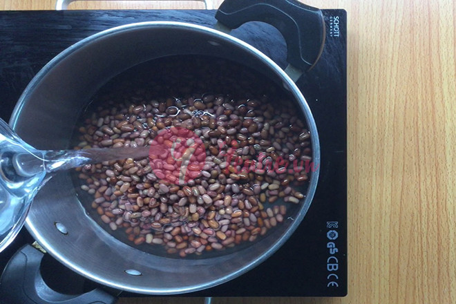 Nấu đậu đỏ