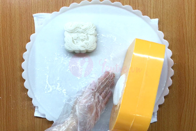 Tạo hình cho bánh