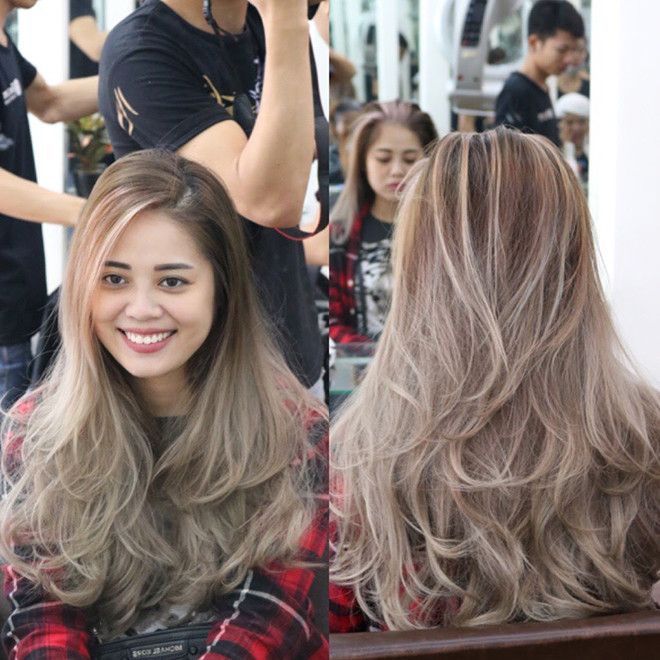 khách hàng nhuộm tóc tại salon Toc.vn