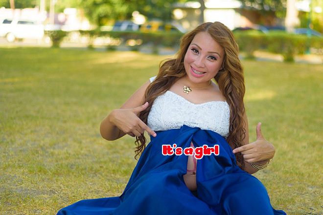 Mang thai con gái