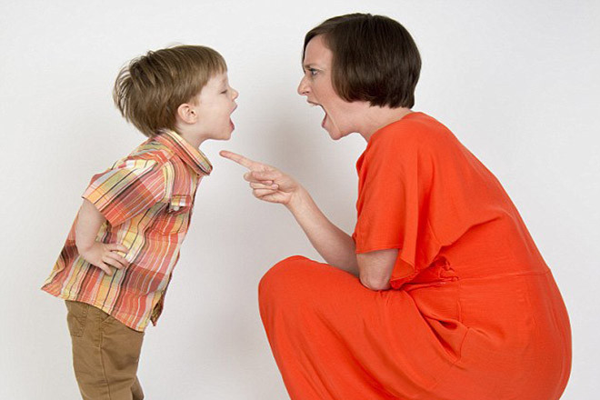 Con đừng có làm như thế