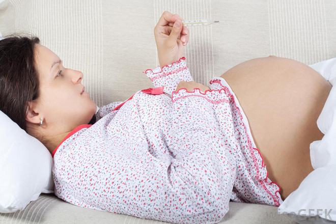 Bà bầu bị sốt
