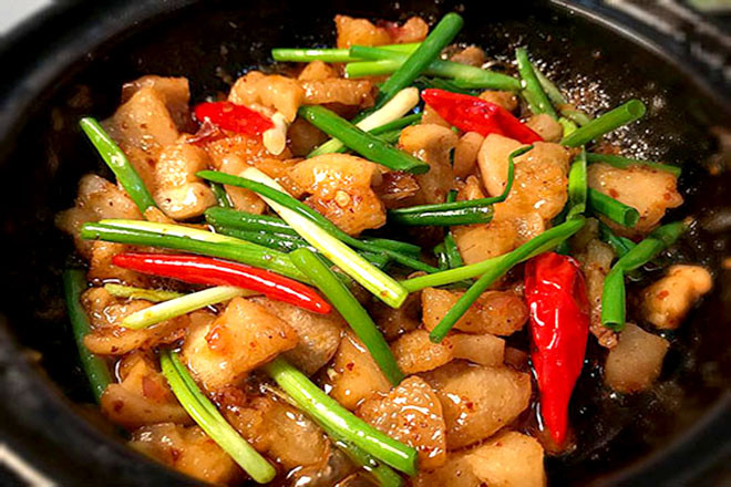 Tóp mỡ rim mắm