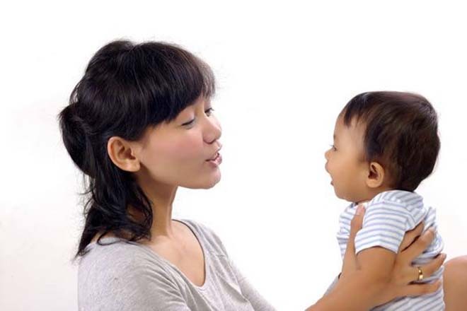 Sự tiến triển ngôn ngữ của trẻ qua các giai đoạn