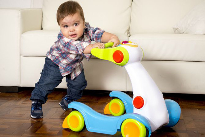 Xe tập đi còn tiềm ẩn nhiều rủi ro nguy hiểm cho bé