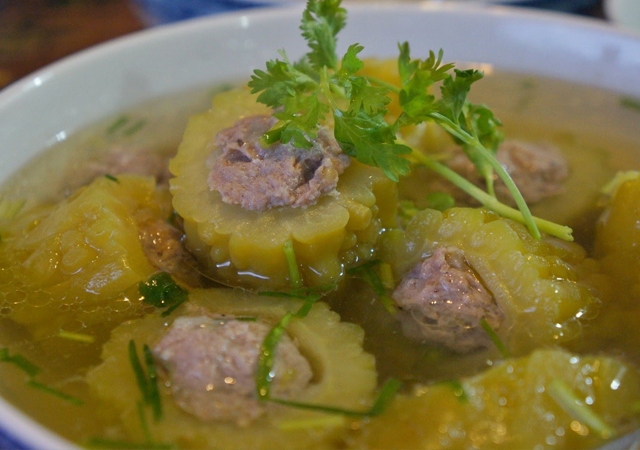 canh khổ qua nhồi thịt