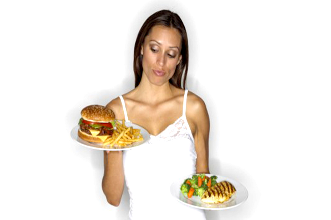 Chế độ ăn uống ít nước và nghèo chất xơ gây ra táo bón sau sinh