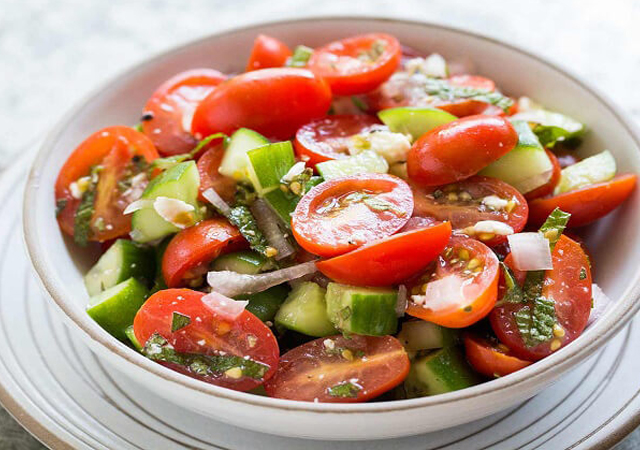 salad cà chua