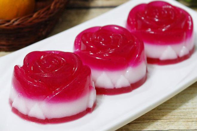 Rau câu thanh long ruột đỏ