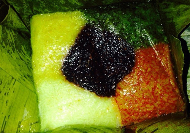 bánh chưng ngũ sắc