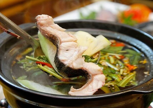 Lẩu bông súng cá rô đồng