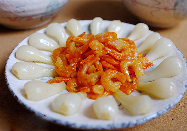 củ kiệu tôm khô