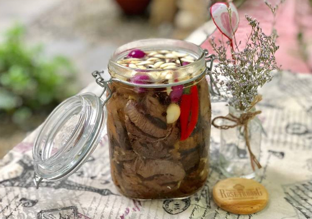 Bắp bò ngâm mắm chua ngọt