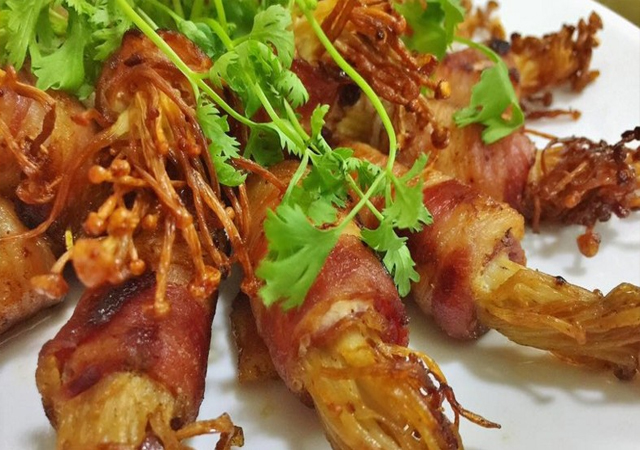 Thịt lợn cuốn nấm