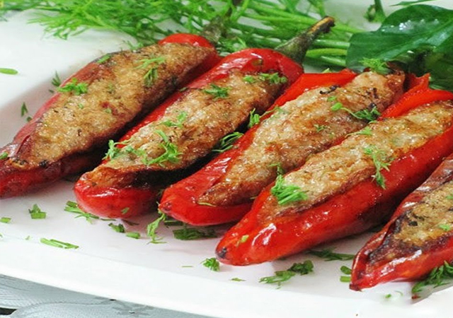 Ớt sừng nhồi thịt lợn