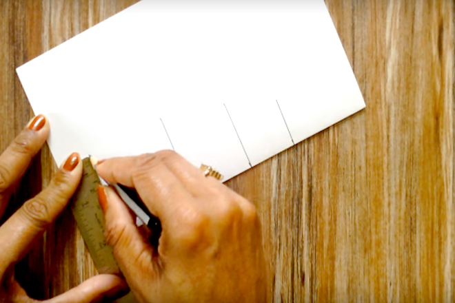 Kẻ chiều rộng của hộp quà