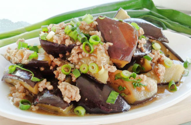 Cà tím xào thịt bằm