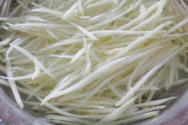 Đu đủ xanh thái sợi