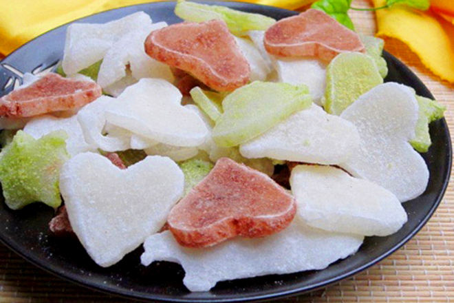 Mứt dừa hình trái tim hình ngôi sao