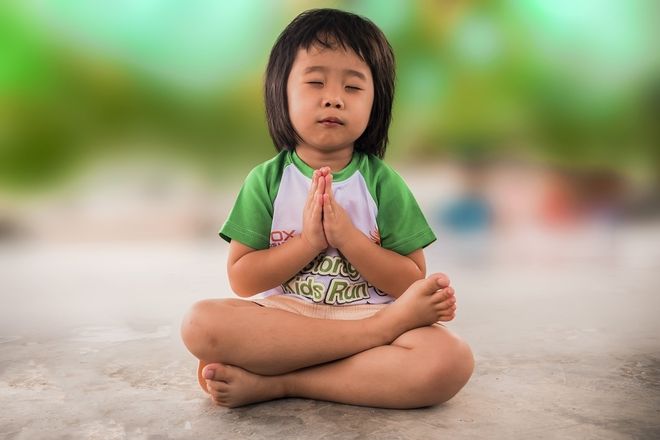 Giúp trẻ kiểm soát hành vi