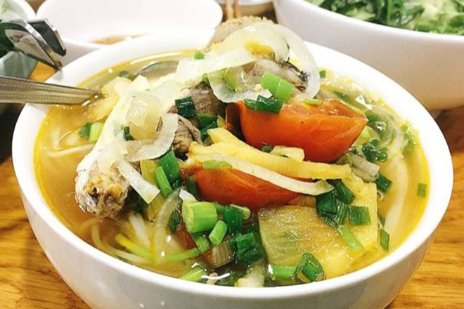 Canh chua cá rô phi