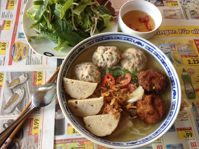 Tô bún mọc ngon đậm đà