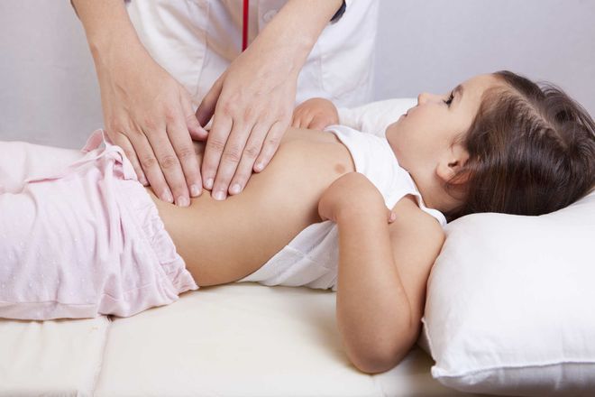 Chăm sóc trẻ cẩn thận