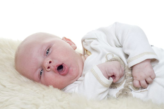 Bé bị bệnh về hô hấp