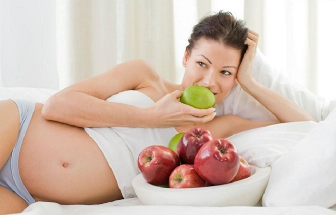 mẹ bầu nên ăn nhiều trái cây