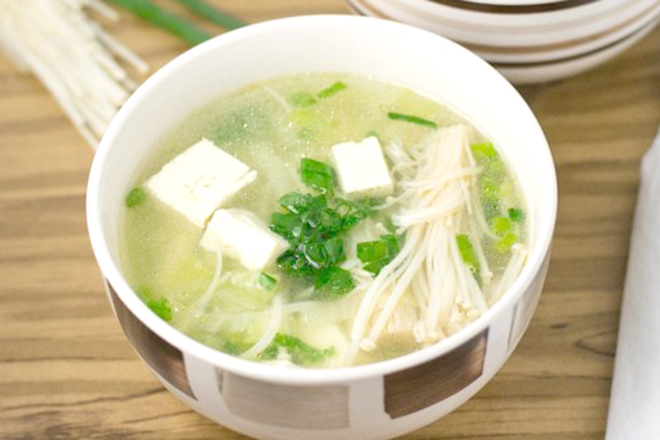 Canh nấm đơn giản