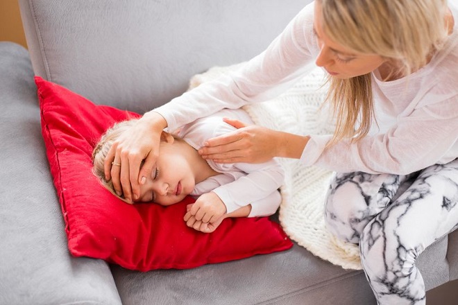 Bé đi nhà trẻ hay bị ốm