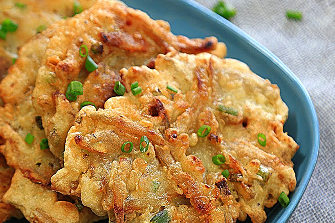 Cá cơm chiên bột mì trứng