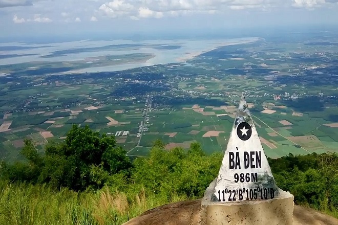 núi bà đen