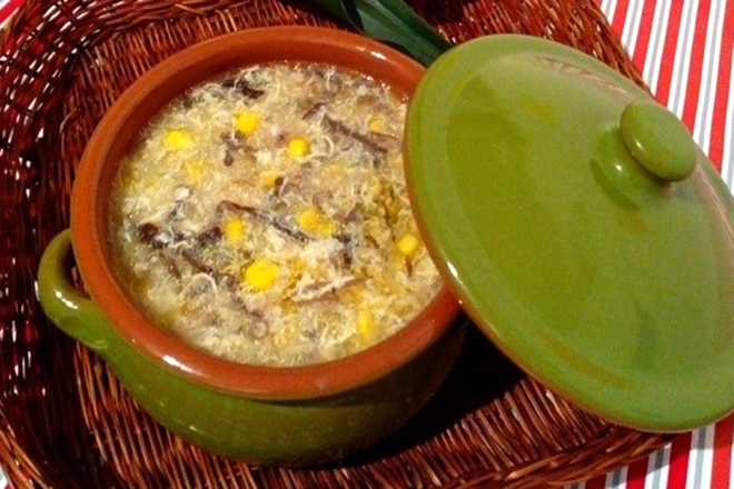 Súp gà nấm hương thanh mát bổ dưỡng cho ngày nóng