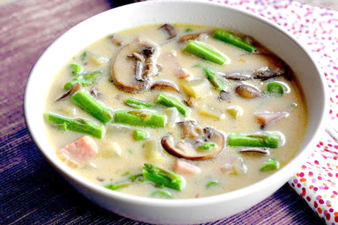 Món ngon cho bà bầu 3 tháng đầu với canh măng tay 6 bổ dưỡng