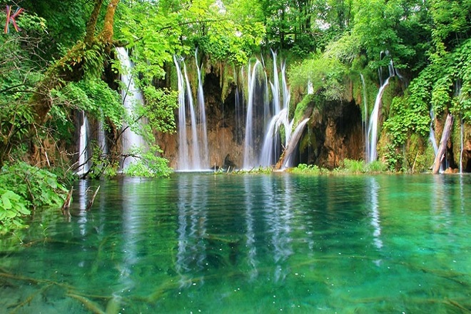 Suối tiên Suối Đá