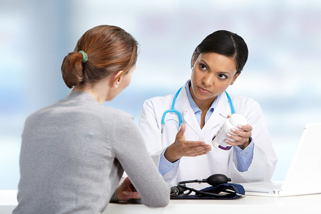 Cho bác sỹ biết bạn có đang dùng loại thuốc gì hay không