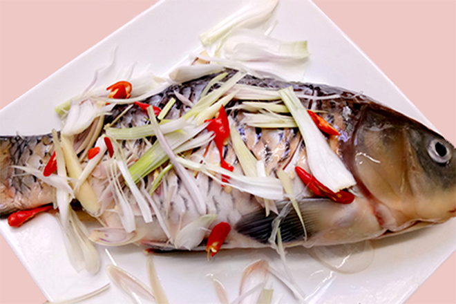 Cá trắm hấp bia