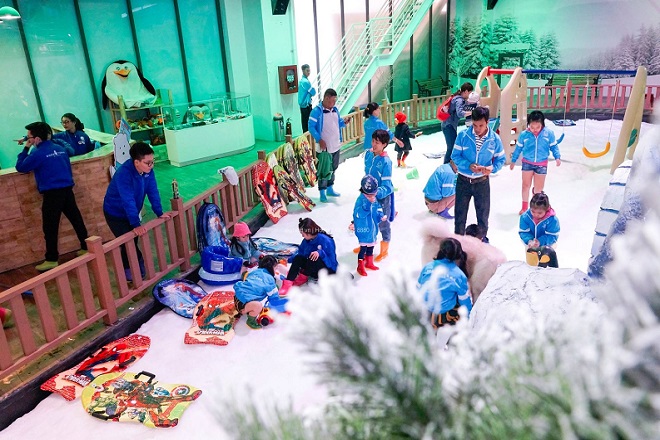 khu trượt tuyết
