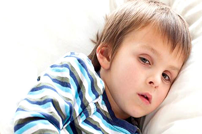 Trẻ không ngủ sâu giấc được nếu bị đói bụng.