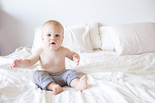 Bé 10 tháng tuổi lẩm nhẩm