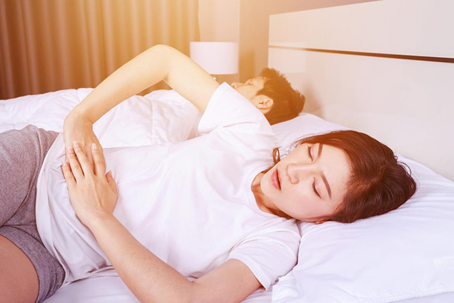 Đầy hơi khó chịu