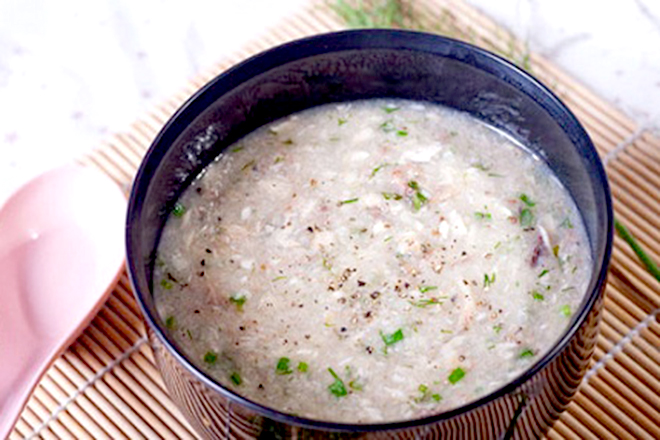 Cháo cá lóc đậu xanh nấm rơm