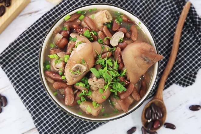 Chân giò hầm đậu đỏ